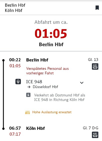 Screenshot DB-Navigator-App. Abfahrt Berlin Hbf 1:05 statt planmäßig 0:22 wegen Verspätung des Personals aus vorheriger Fahrt.