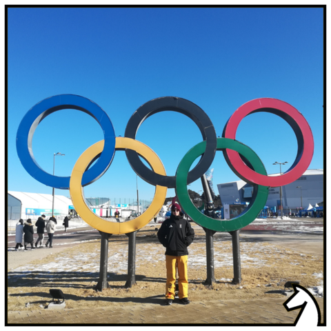 Foto von Olympischen Ringen im Olympic Park Gangneung