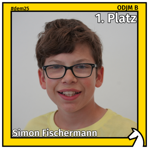 Zu sehen ist der Sieger der ODJM-B, Simon Fischermann, in einem goldenen Rahmen