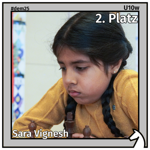 Zu sehen ist die Zweitplatzierte der U10w, Sara Vignesh, in einem silbernen Rahmen